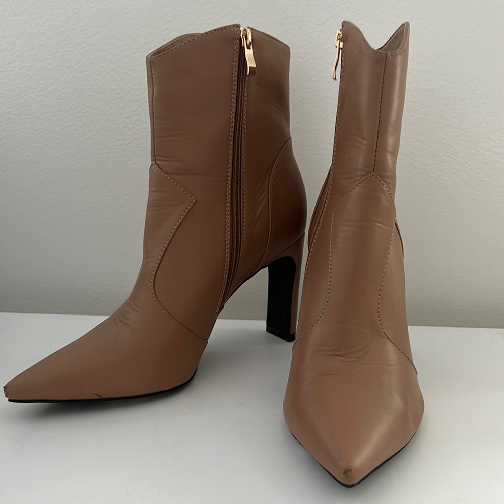 BILLINI BROWN ANKLE HEELED BOOTS